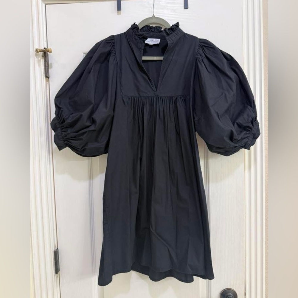 Never a Wallflower black sz M excellent condition